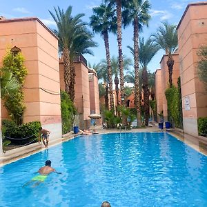 Riad Kamal De Luxe Avec Jacuzzi Et Trois Piscines Au Coeur De Marrakech (Adults Only)